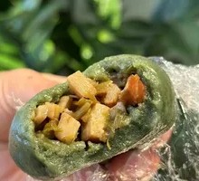 Green rice ball