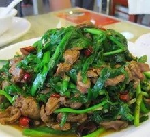 Stir-Fried Chicken Offal with Leeks