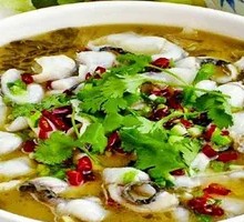 Old Jar Sichuan-Style Acidic Cabbage and Fish with Radish