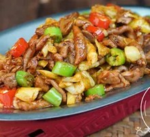 Pickled Cucumber Stir-Fried Chicken Offal