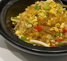 Dry-Boiled Seafood Vermicelli Pot