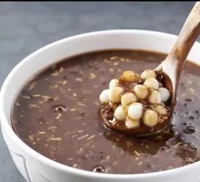 Red Bean Glutinous Rice Balls