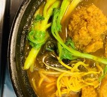 Braised Pork Meatballs in Clay Pot with Vermicelli