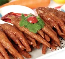Braised Chicken Feet with Tiger Skin