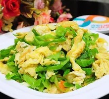 Egg with Green Pepper