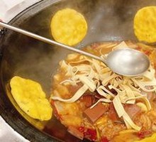 Cao Chengxiang's Stewed Chicken in Clay Pot