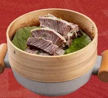 Lotus-Leaf Steamed Beef