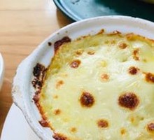 Cheesy Baked Mashed Potatoes