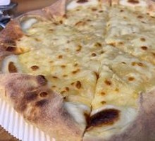 Sultan King Durian Handmade Crust Pizza