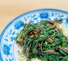 Homestyle Red Fried Dry Mixed Eel Noodles