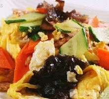 Wood Ear Mushroom and Pork Rice Bowl