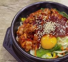 Kimchi Pork Stone Pot