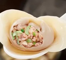 Fresh Pork Dumplings with Chinese Cabbage