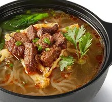 Beef Noodle Soup in Clay Pot