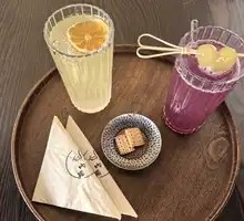 Lemon Sparkling Water