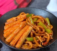 Sauce-Flavored Crab Stick Stir-Fried Rice Noodles