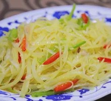 Green Pepper and Potato Shredded Pork