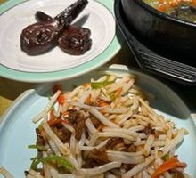 Hair Root Stir-Fried with Shredded Pork