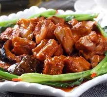 Braised Pork Ribs with Mushrooms