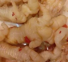 Garlic-Flavored Boneless Chicken Feet