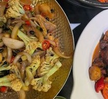 Spicy Cauliflower in Hot Pot