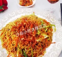 Stir-Fried Pork and Egg with Thin Noodles