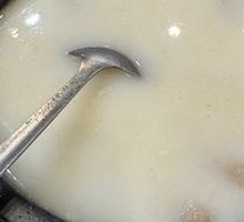 Health-Preserving Pig Trotter Soup