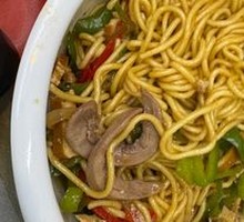 Dry-Style Pork and Tofu Skin Noodles with Green Pepper