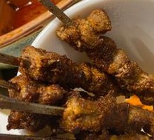 生烤羊肉串