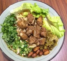 Braised Pork Rib Noodles