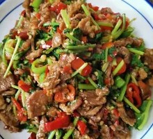 Stir-Fried Black Mountain Lamb