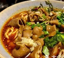 Pickled Cabbage Stewed Pork Intestines