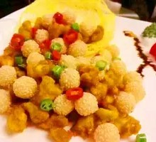 Spicy Balls with Pig's Trotter Tips