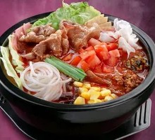 Sour Soup Chicken Noodles