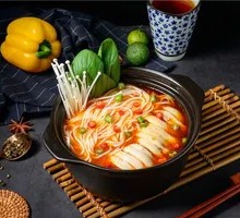 Signature Chicken Fillet Over Bridge Rice Noodles