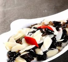 Stir-fried Yam with Wood Ear Mushrooms