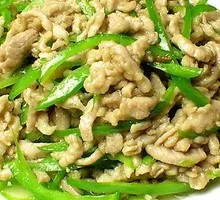 Green Pepper and Edamame Stir-Fry with Shredded Pork