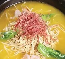 Crab Roe and Shrimp in Tofu Skin Noodles