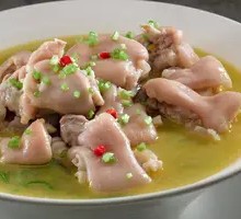 Sour Radish Stewed Pig Trotter