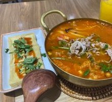 Beef and Luncheon Meat Noodle Platter