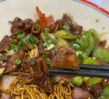Stir-Fried Pork Kidney Noodles