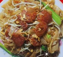 Cured Sausage and Egg Fried Rice Noodles