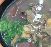 Duck Blood and Noodles Soup