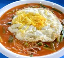 Old-Sauce Boiled Egg Noodles