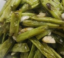 Garlic Stir-Fried Green Beans