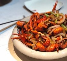 Spicy Stir-Fried Lobster