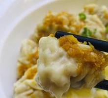 冬菇马蹄鲜肉馄饨