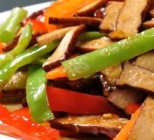 Green Pepper and Tofu Rice Bowl