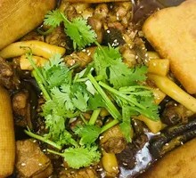Variety Earth Pot Chicken