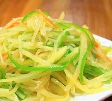 Sliced Potatoes with Green Pepper